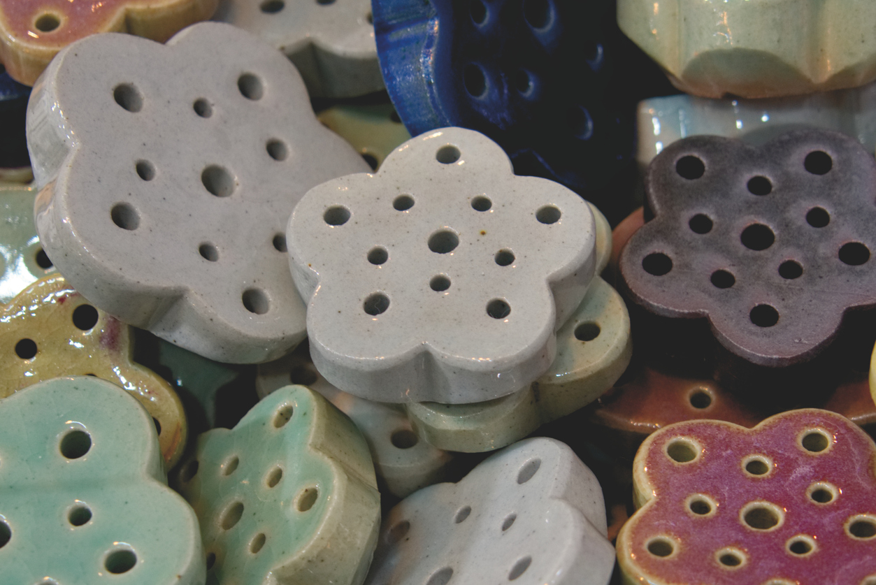 Clay floral frogs